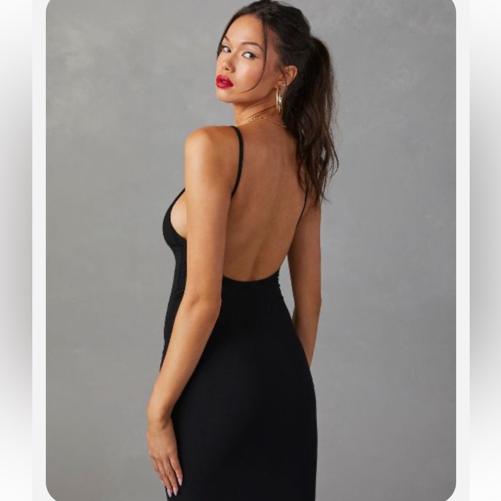 Amiah Low Back Maxi Dress - Black - Picture 5 of 7